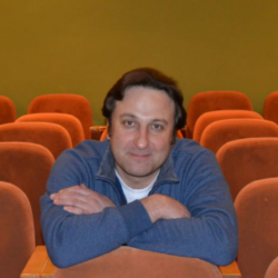 Алексей Уставщиков