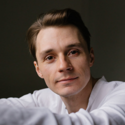 Юрий Поляк