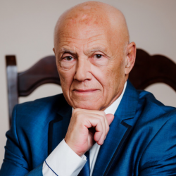 Анатолий Винокур