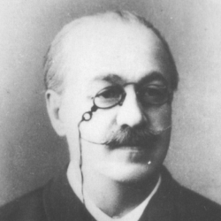 Лев Иванов