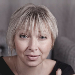 Лариса Абракова