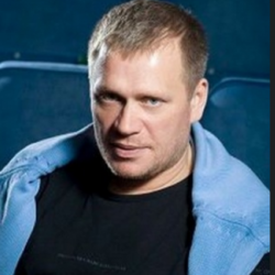 Алексей Серов
