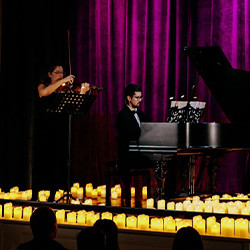 Эйнауди и Циммер: Неоклассика при свечах