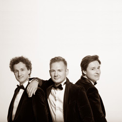 Шоу трех роялей «Bel Suono»