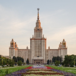 Семь Сталинских сестер. Легенды высоток Москвы