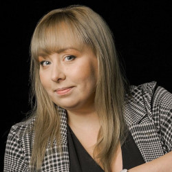 Мария Ларина