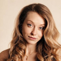 Елена Каяджи