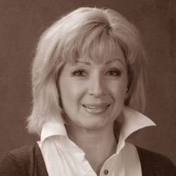 Елена Ионова