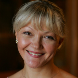 Марина Дюжева
