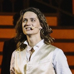 Александр Осинин