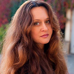 Наталья Суркова