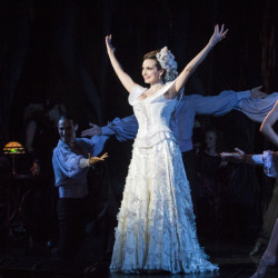 Scene from «Сильва»