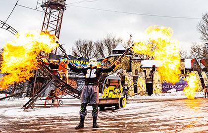 Новогодняя Елка у каскадеров "Тайна Планеты Роботов"