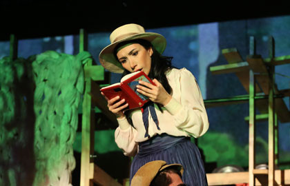 Scene from «... и снова Весна»