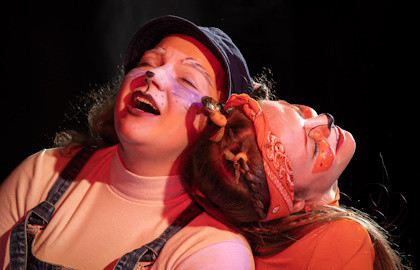 Сказка о том, как Лисёнок дружить учился