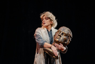 Scene from «Ищу мужа»