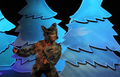 Волк и семеро козлят в гостях у Деда Мороза