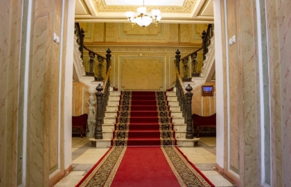 Лабиринтами Казенной слободы в дом Сахарного короля (с посещением усадьбы Толстых-Борисовских)