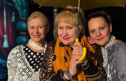 Жили у мамы три бабушки