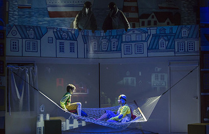 Scene from «Малыш и Карлсон»