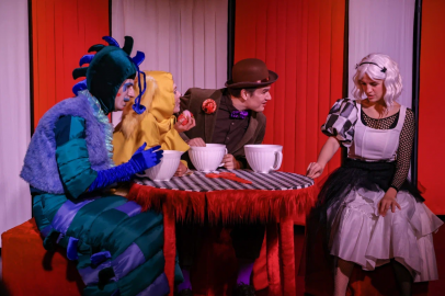 Алиса в стране чудес (на английском языке)