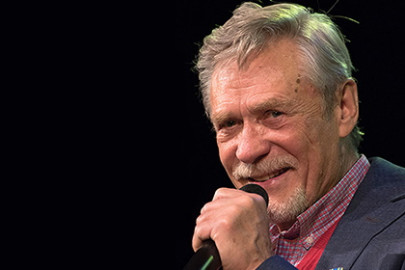 Cцена из «Александр Михайлов. Экология души»