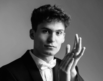 Pianissimo. Максим Клецун