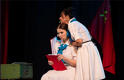 Агитбригада: гадам нет пощады