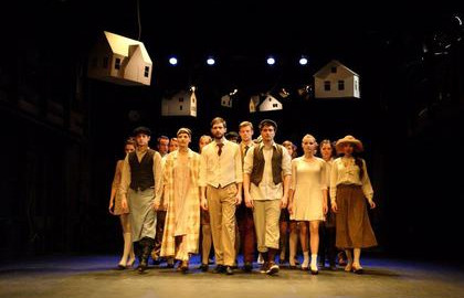 Scene from «Наш городок»