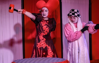 Алиса в стране чудес