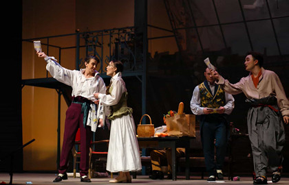 Scene from «Фиалка Монмартра»