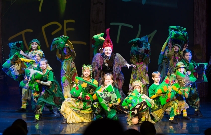 Cцена из «Школа лесной магии»