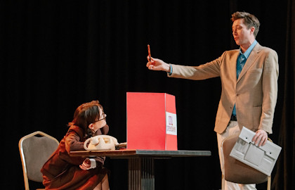 Scene from «Служебный роман»