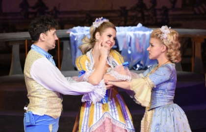 Cцена из «Любовь всегда права, или Бомарше и Ко»