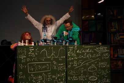 Учёная семейка и роботы