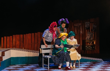 Про девочку и цветок