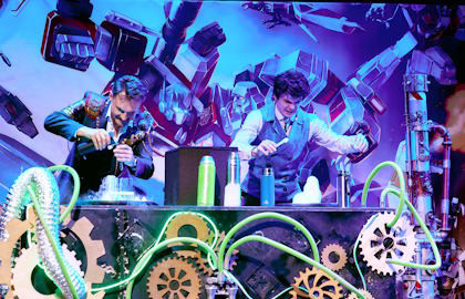 Шоу-спектакль с Трансформерами. Автоботы на каникулах