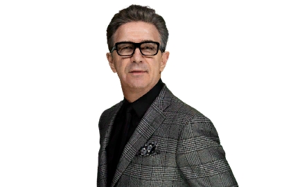 Cцена из «Валерий Сюткин»