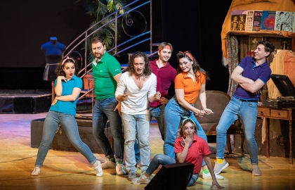 Scene from «Мюзикл на чердаке»