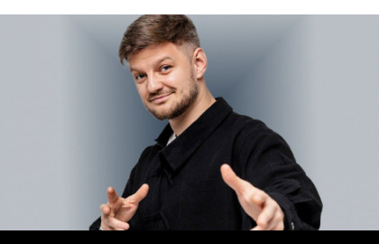 Алексей Жаров