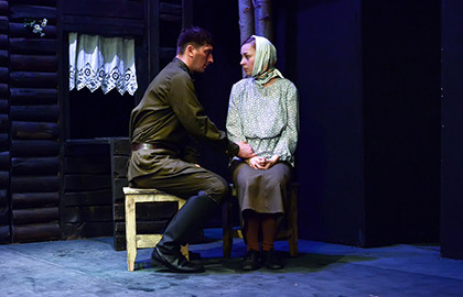 Scene from «Братья и сестры»