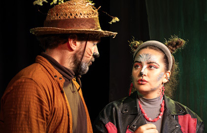 Сказка о том, как Лисёнок дружить учился