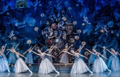 Cцена из «Щелкунчик»