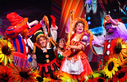 "К звёздам!" Новогоднее представление на киностудии "Мосфильм"