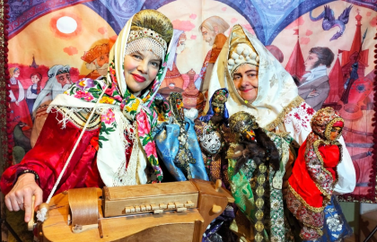 В гостях у Петрушки. Кукольный спектакль «12 апостолов»