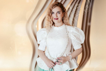 Елена Плотникова