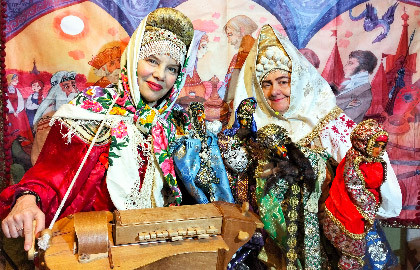 «В гостях у Петрушки». Спектакль-былина «Святой Георгий и Змей»