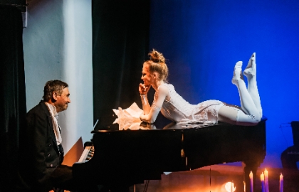 Scene from «Мой клоун»