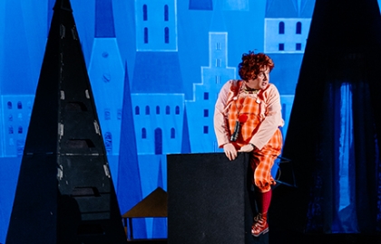 Малыш и Карлсон, который живет на крыше