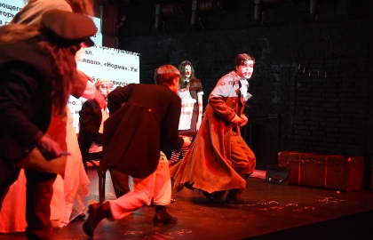 Cцена из «Н.В. Гоголь «Рукопись найденная под подушкой или Ревизор»»